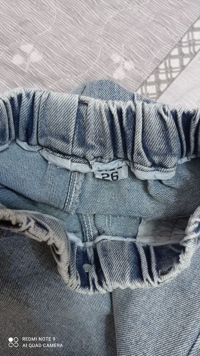 Джинсы 26 размер в отличном состоянии