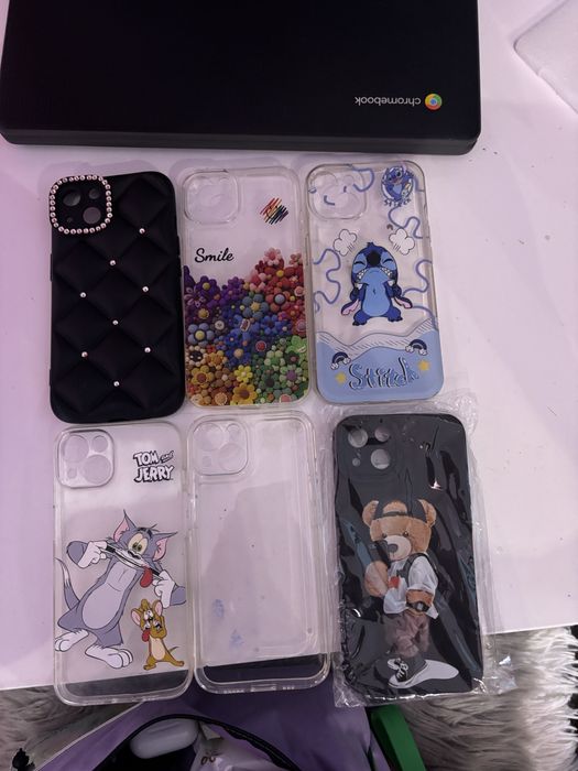 Iphone 13 със 15 калъфчета