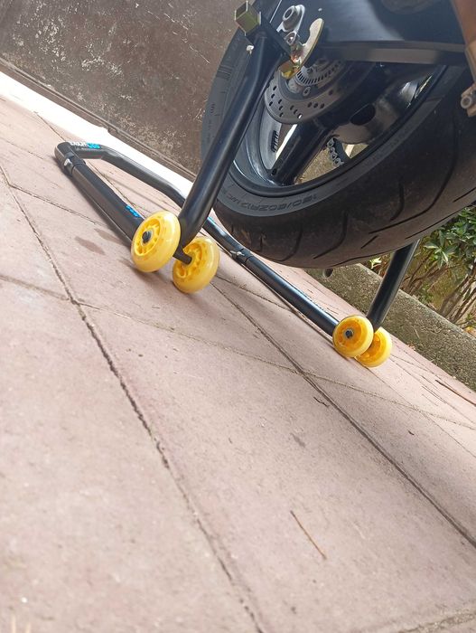 Стойка за мотор.