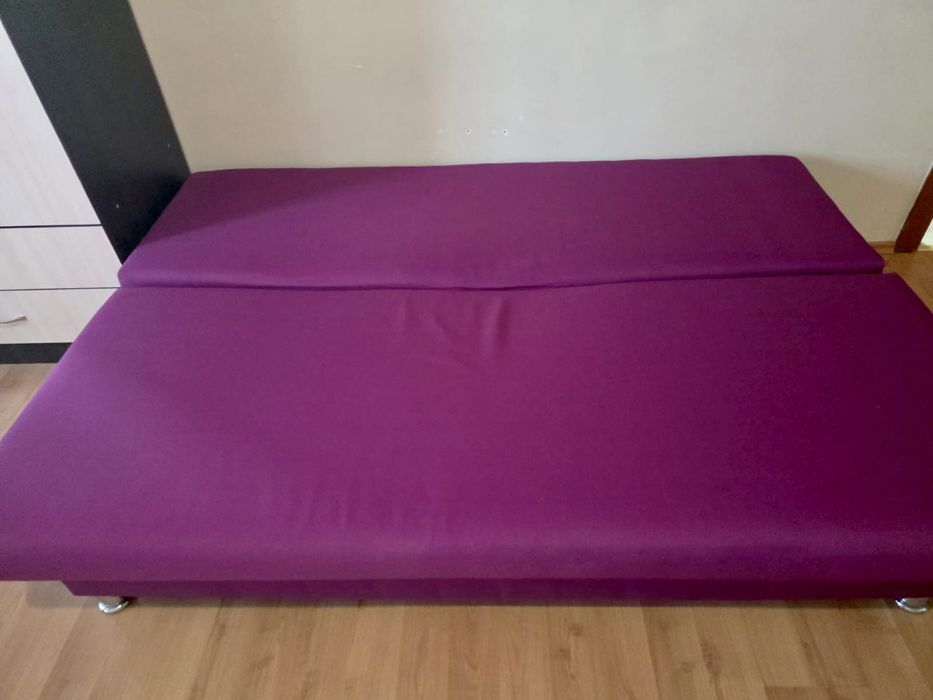 Продается диван.