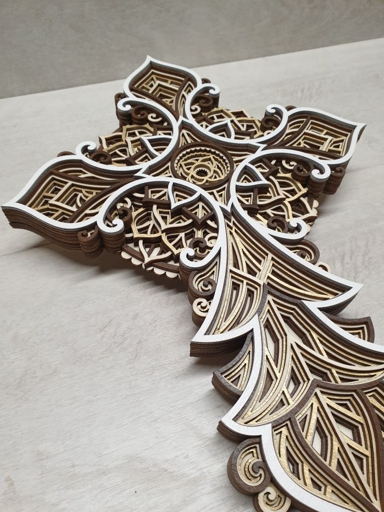 Cruce lemn mandala 3D, lemn plop, vopsit
