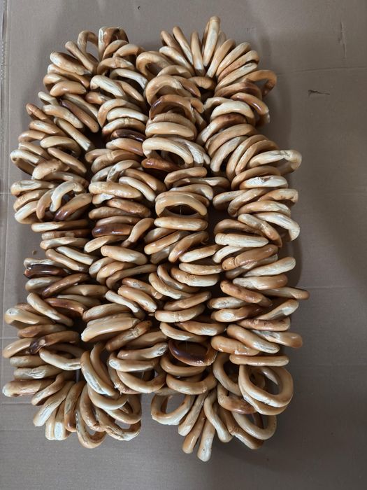 Vând covrigi colindete