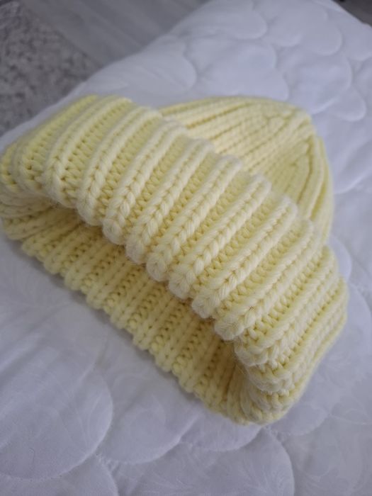 Шапки новые разные