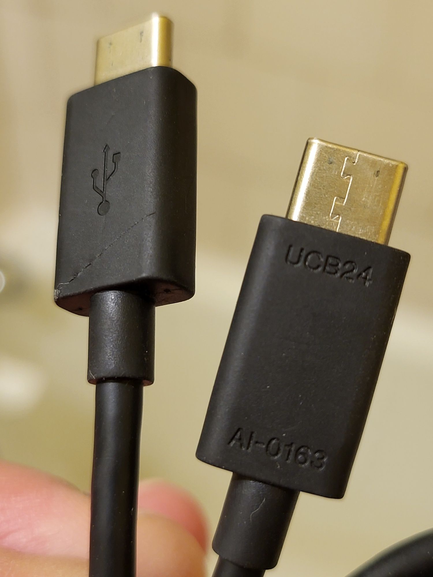 Cablu Sony USB 2.0 TypeC-TypeC 1 metru negru fast charge ,UCB24- 25LEi