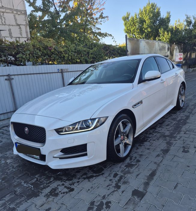 Jaguar XE Pachet R Sport 4x4 Automat