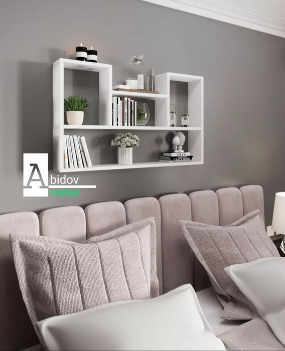 Полка настенная – это стильный и практичный элемент мебели для дома.