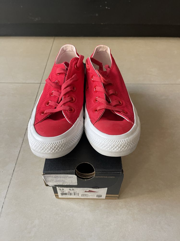 Чисто нови оригинални детски Converse