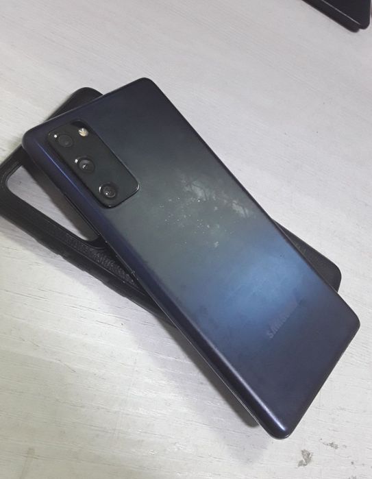 Samsung galaxy S20FE. 128gb