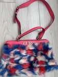 Vând geanta guess originală, nouă, 300 lei,