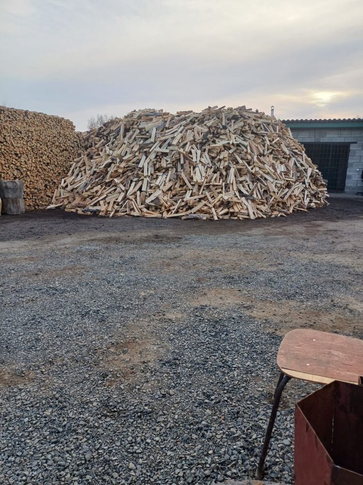 Продам дрова и уголь в мешках