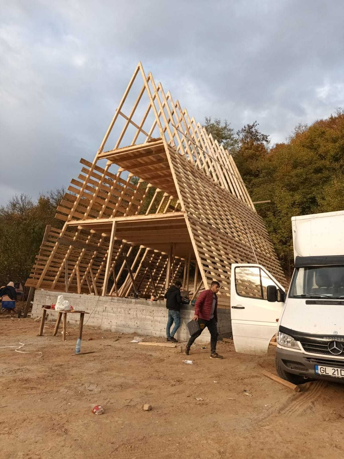 Cabana stil A Frame si casa la cheie din structura de lemn de vanzare