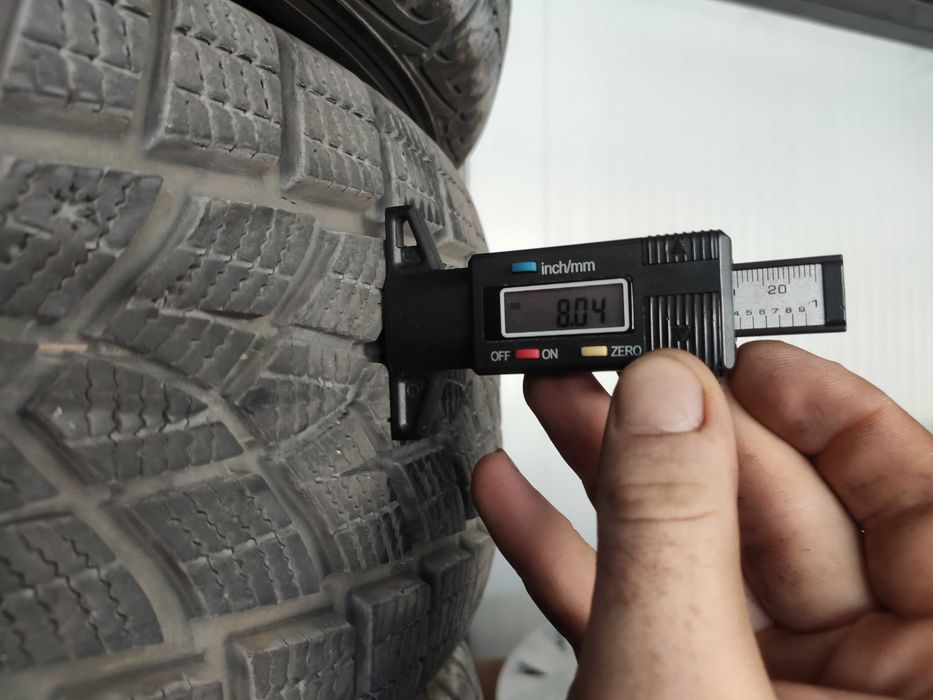 4бр Като нови зимни гуми 215 60 17 - Goodyear - DOT 2023