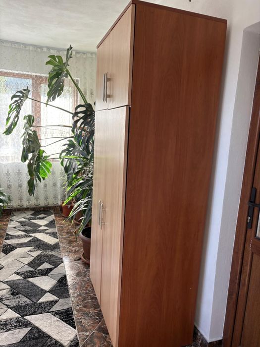 Vand mobila folosita ca noua, arata impecabila, mai multe detali la te