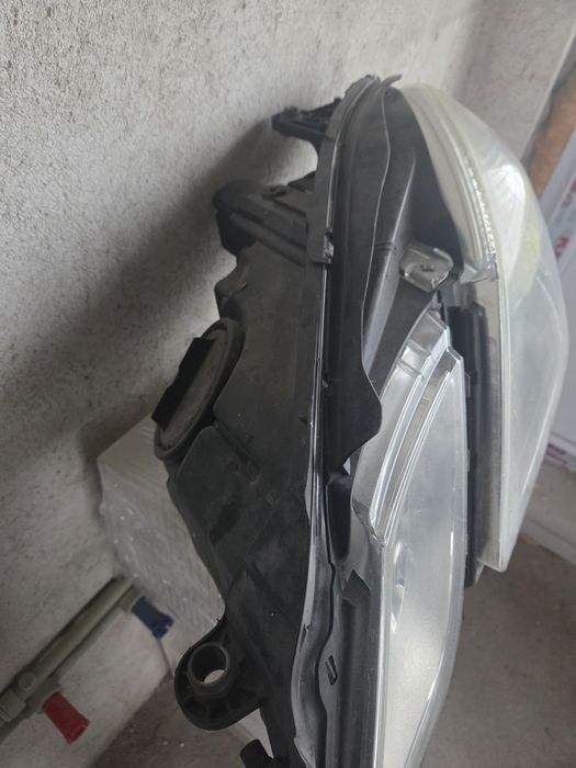 Ляв Фар Mercedes E-Class W212  09/11г