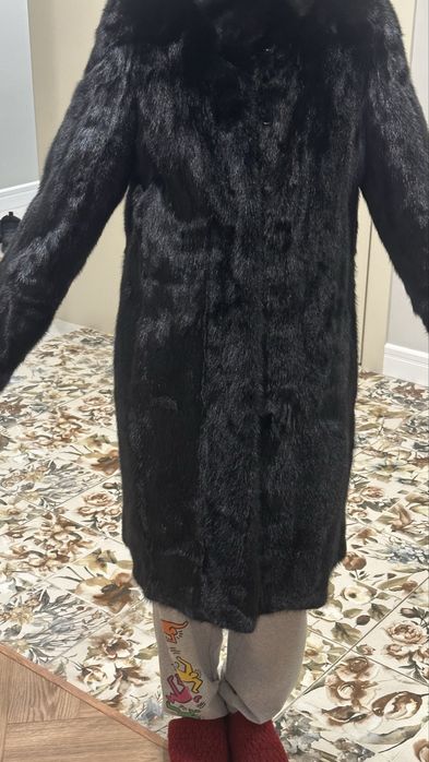 Продам норковую шубу