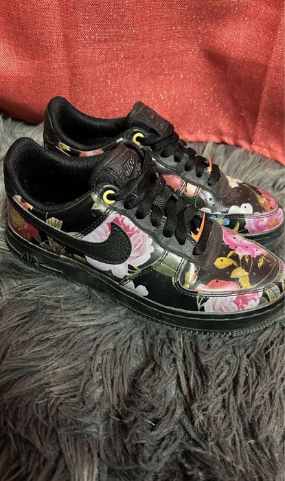 Vand adidasi nike air force 1 low