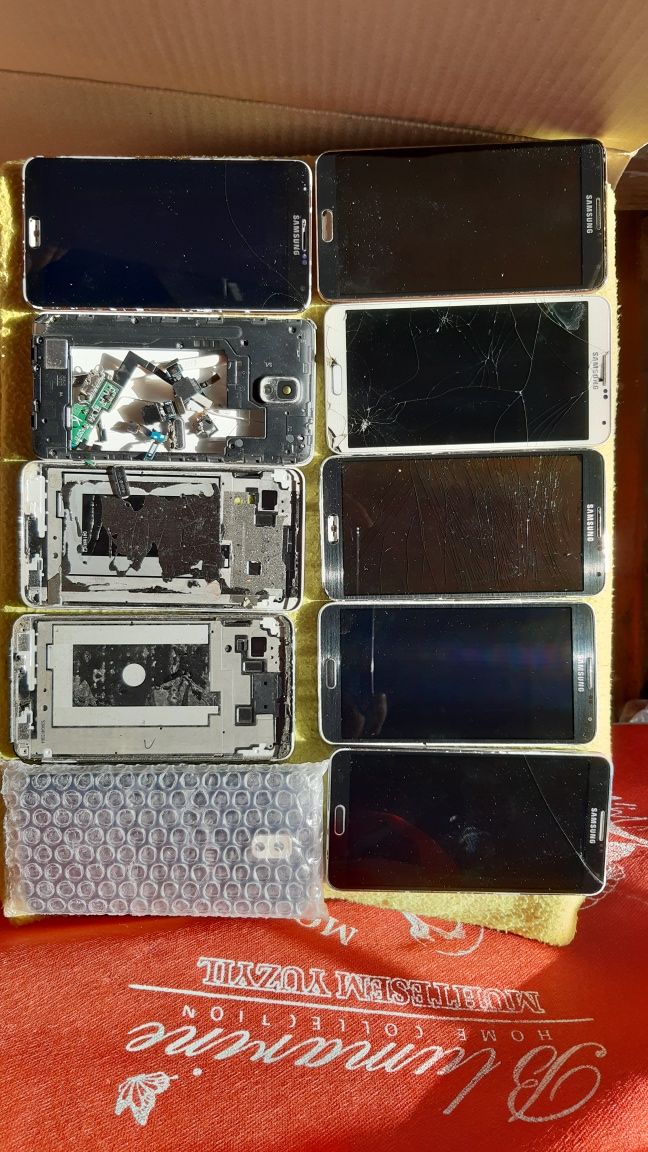 Продаю Samsung Note 3 на запчасти