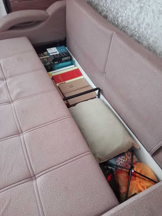 Диван в отличном состоянии