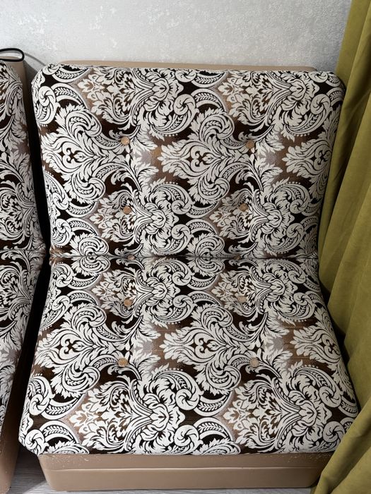 Диван и два кресла