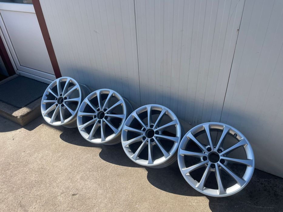 Jante originale r17 / Mercedes Audi Vw Skoda Seat / 5x112 / ET 44