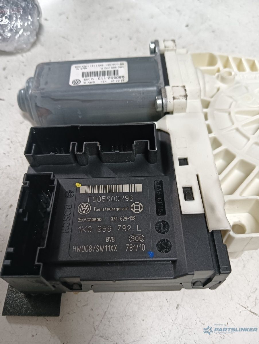 Motoras macara geam dreapta fata VOLKSWAGEN PASSAT Variant (3C5) [ 2005 - 2011 ] OEM 1k0959792l