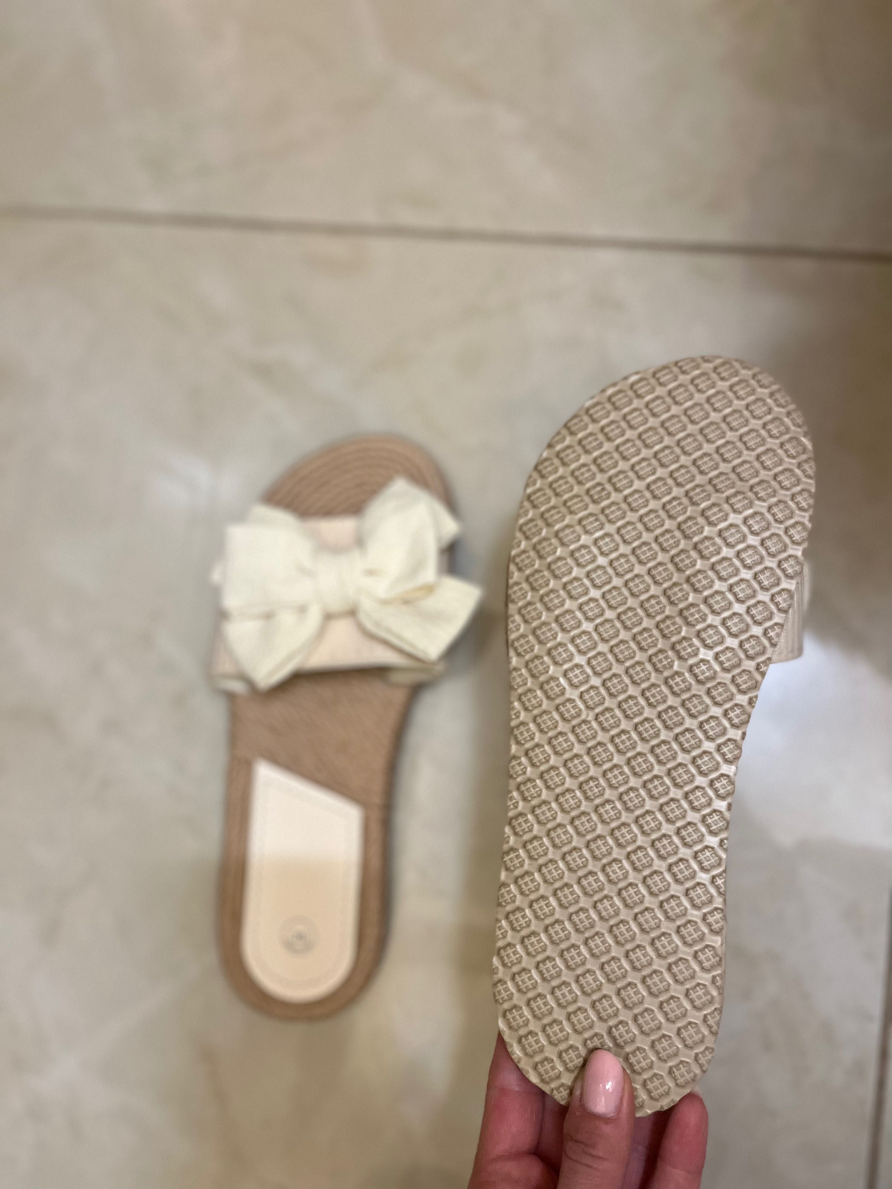 Дамски нови чехли