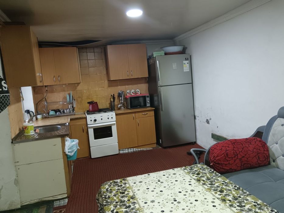 Срочно ховли сотилади узимизники