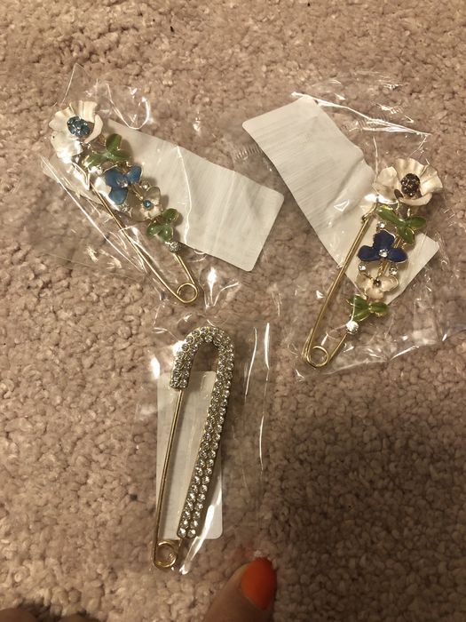 Нови Дамски брошки/брошка