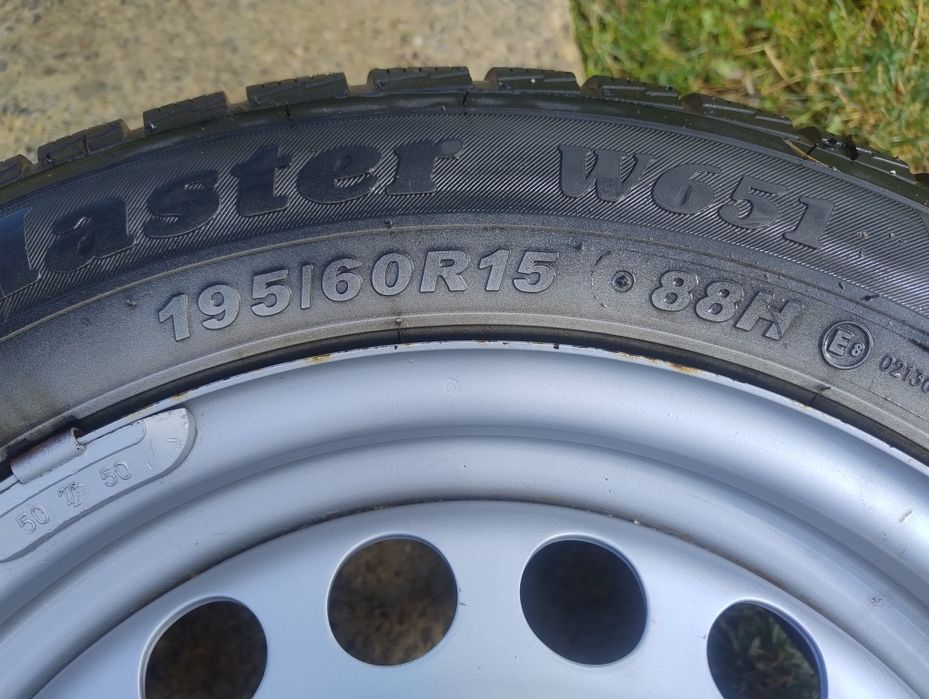 Vând 4 buc cauciucuri