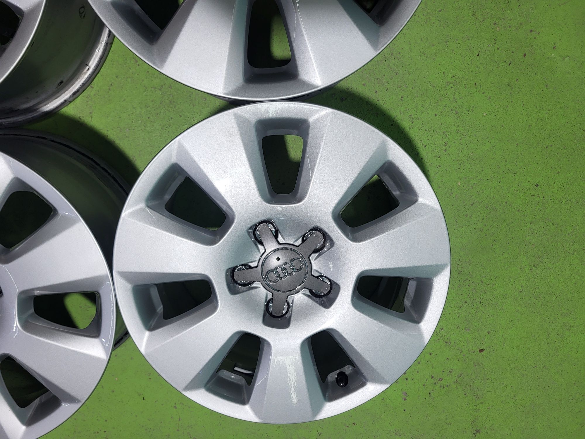16 5x112 Audi A3 A4 A6 Skoda Vw Passat Tiguan Touran Golf 5х112