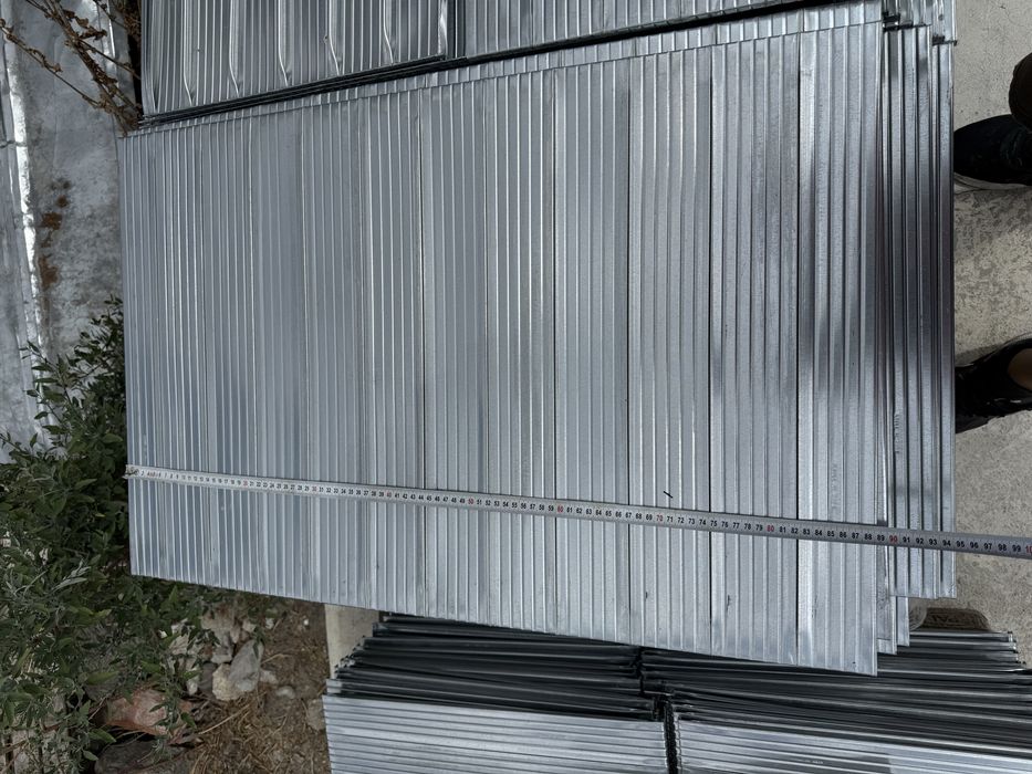 Плотове от индустриални рафтове