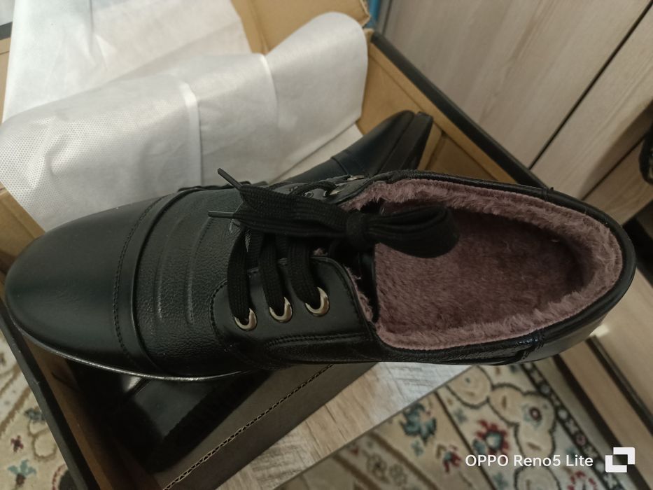 Продам зимние мужские туфли  с верхом из натуральнои кожи с удобны нея