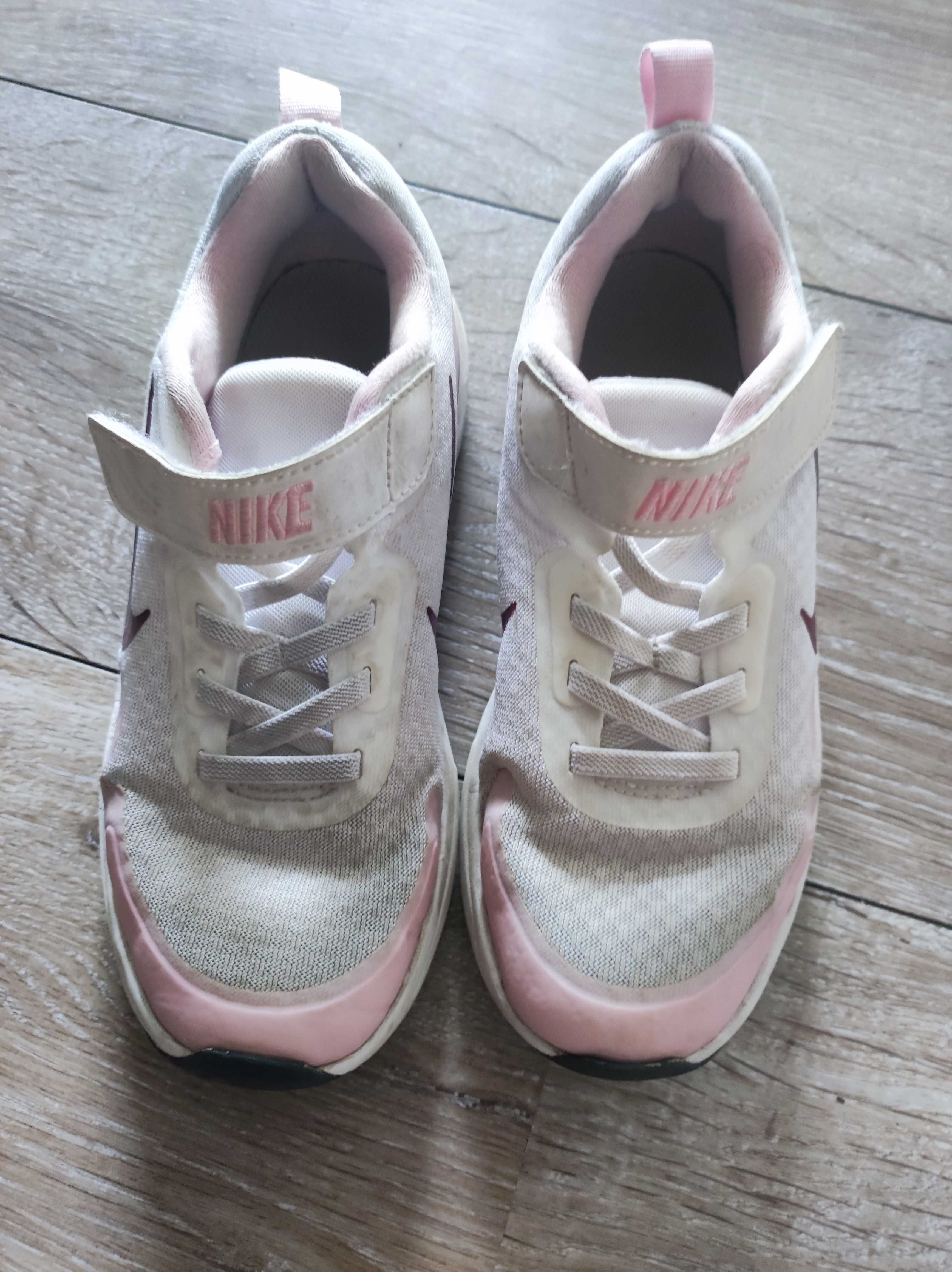 Маратонки Nike  за  момиче