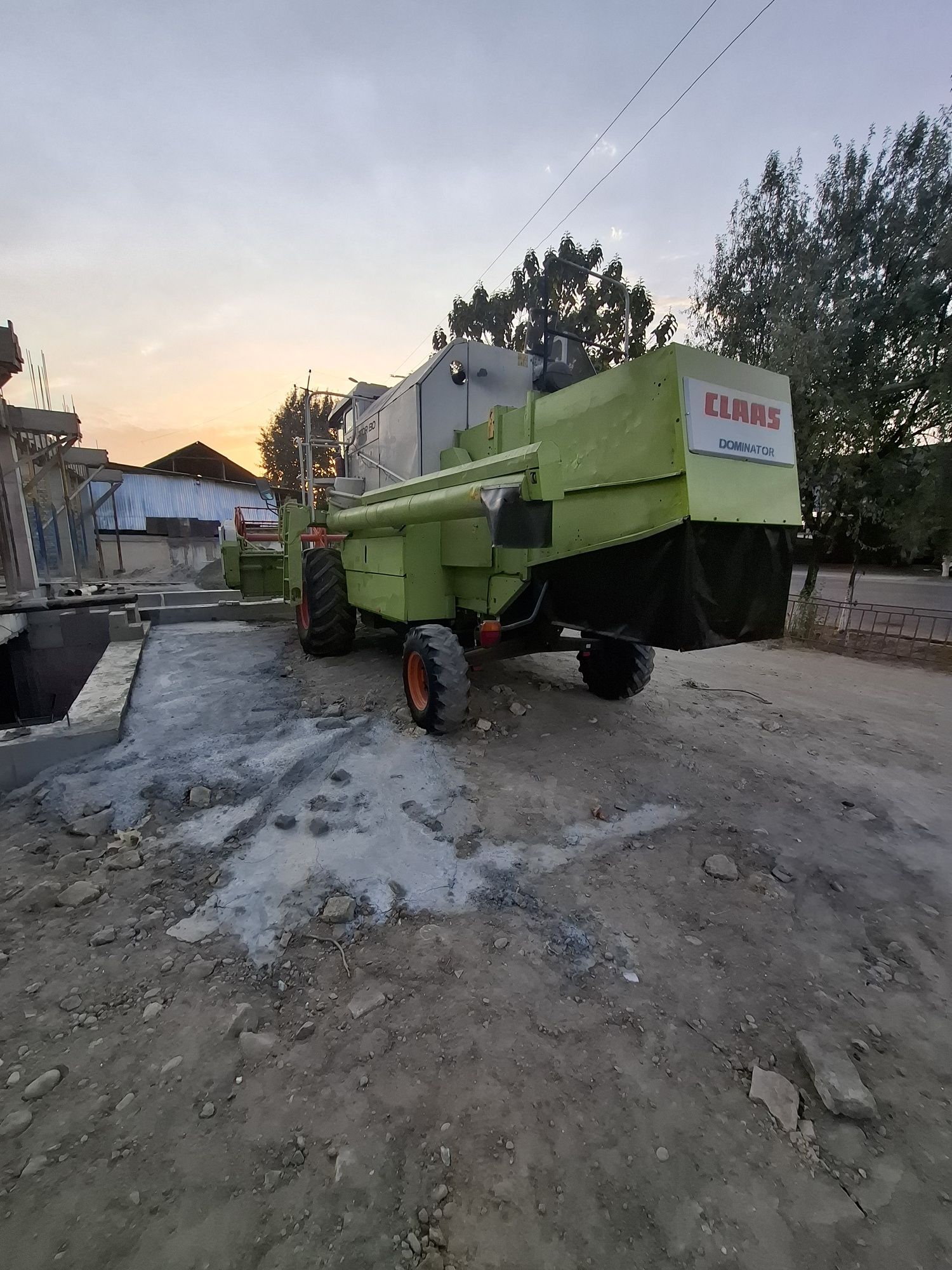 Конбайн бугдой konbayn