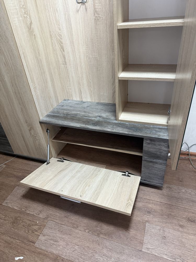 Продам мебель в прихожую!