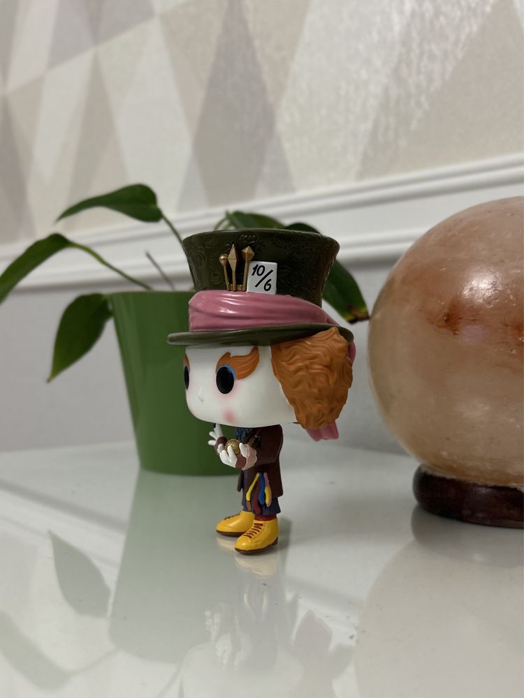 Funko POP Mad Hatter with Chronosphere