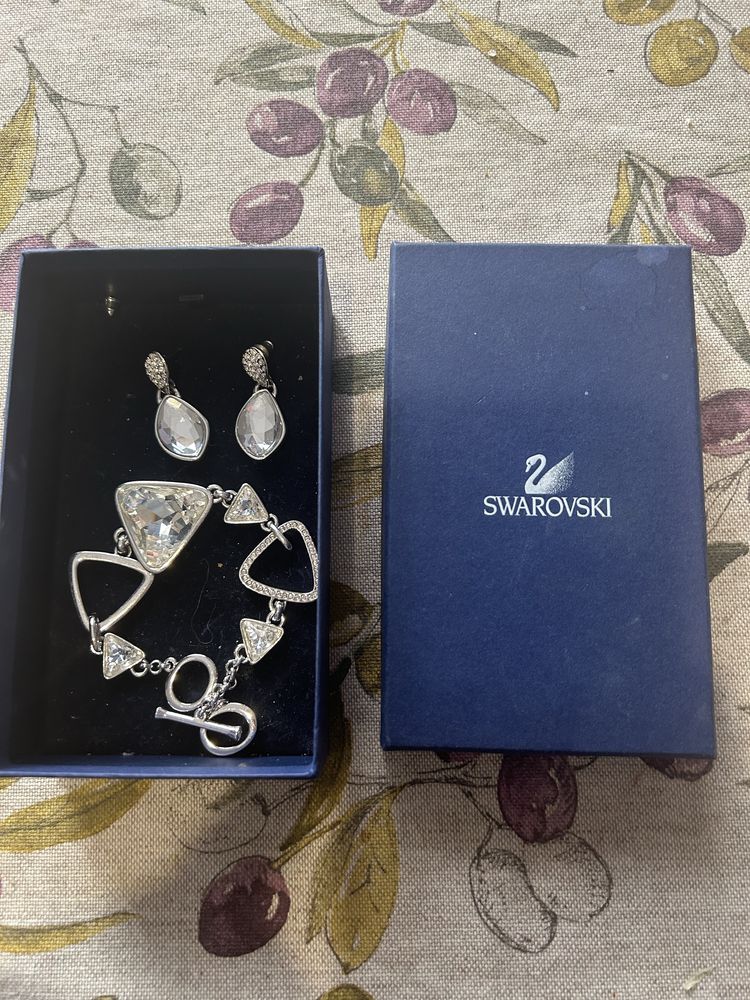 Комплект Swarovski