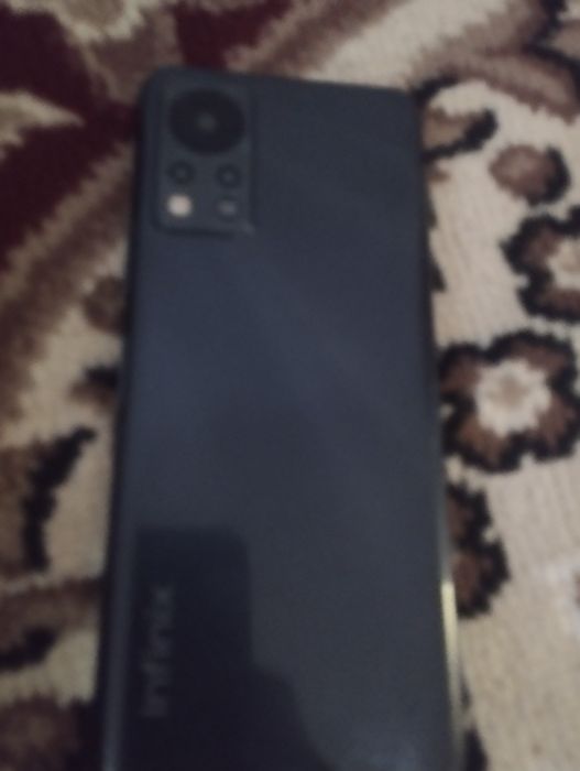 Telefonlar sotiladi