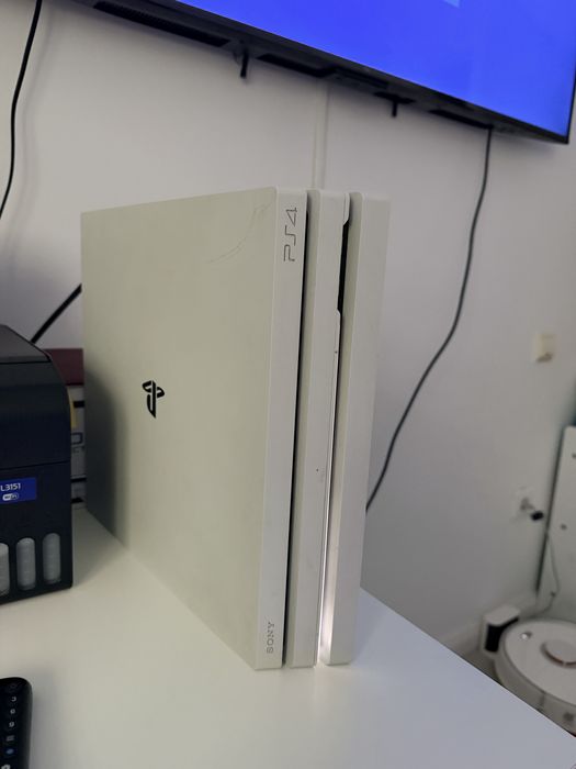 Playstation 4 Pro 1TB Firmware 10.52 Modat