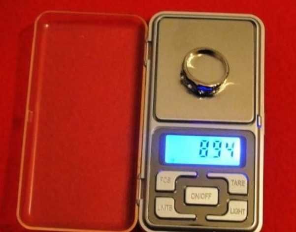 Електронна везна с висока точност