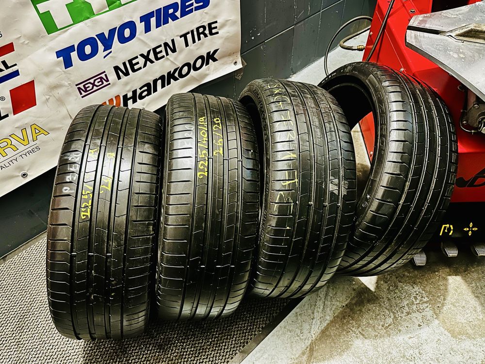 225/40 R19 93Y XL RSC - Pirelli PZero Oferta Dețin Set de 4 buc