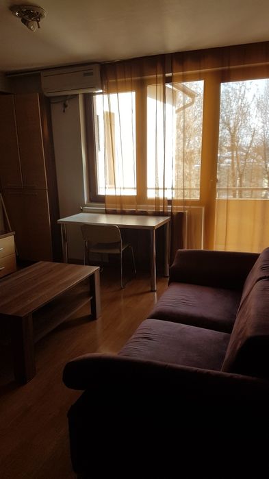 Ultracentral apartament 2 camere de închiriat