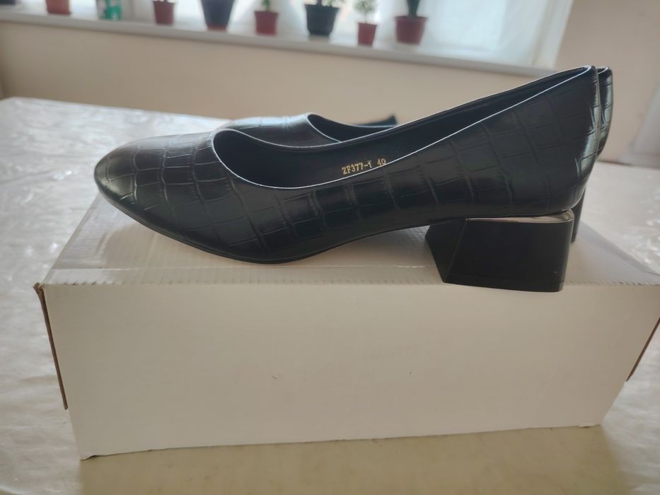 Pas poshnali tufli sotiladi