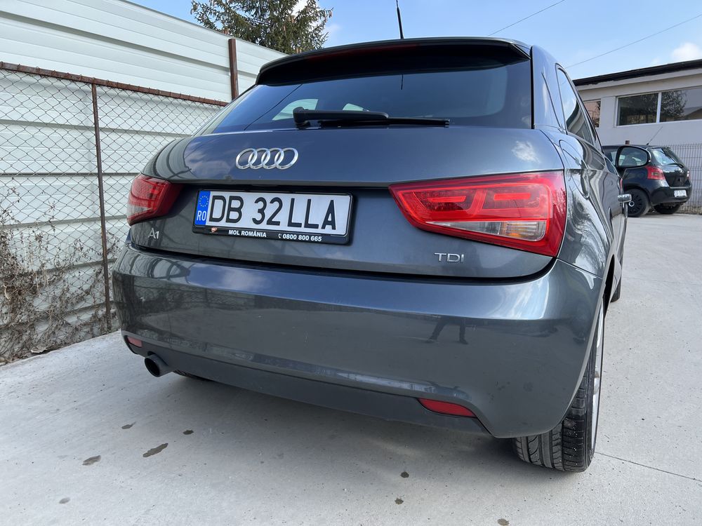 Audi A1 S Line 1.6 diesel 105 cai