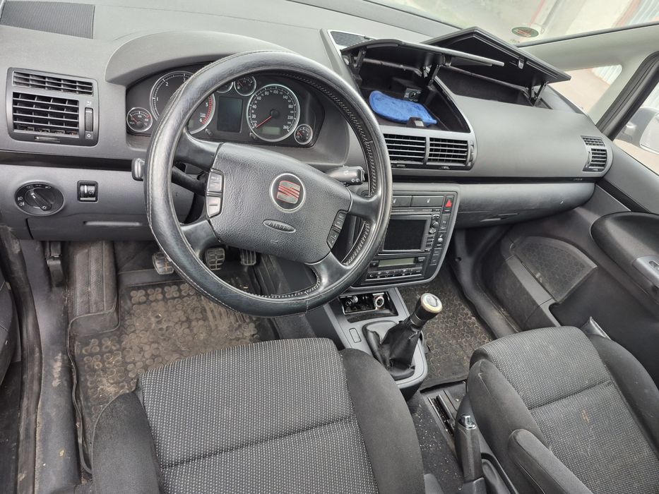 Dezmembrez ALHAMBRA 2.0 brt