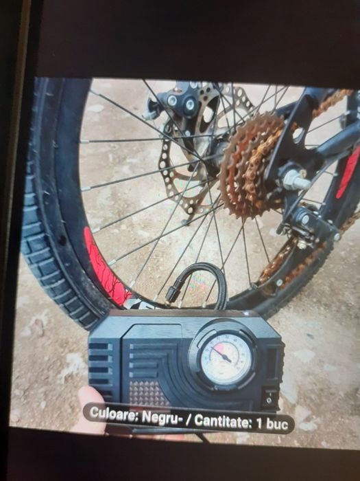 Vând un compresor de aer 12v pentru umflat anvelope auto  70 lei
