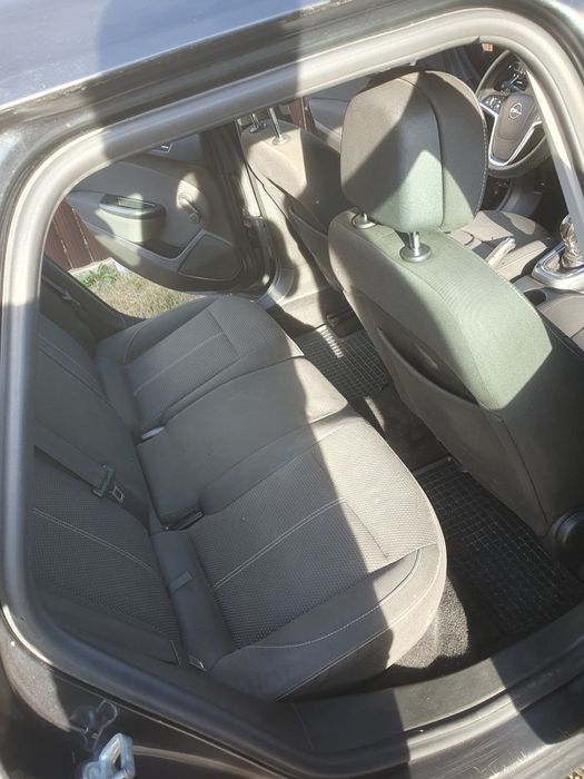 Opel astra j sport tourer 2015 negociabil 3250