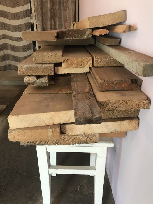 Продам доску обрезную , строганную