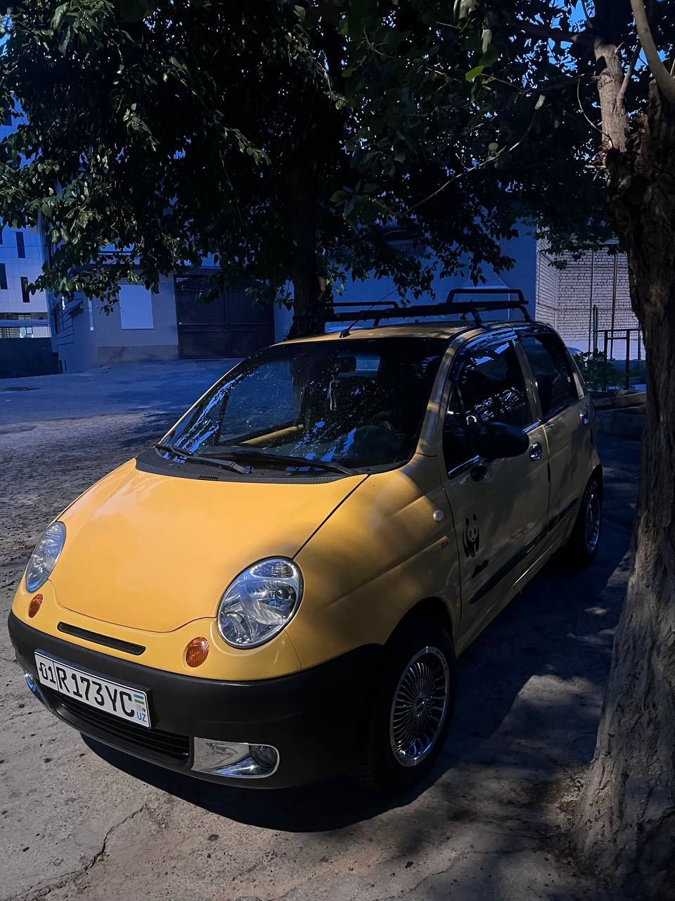 Matiz sotiladi  yili 2014.sariq oq yili 2013
