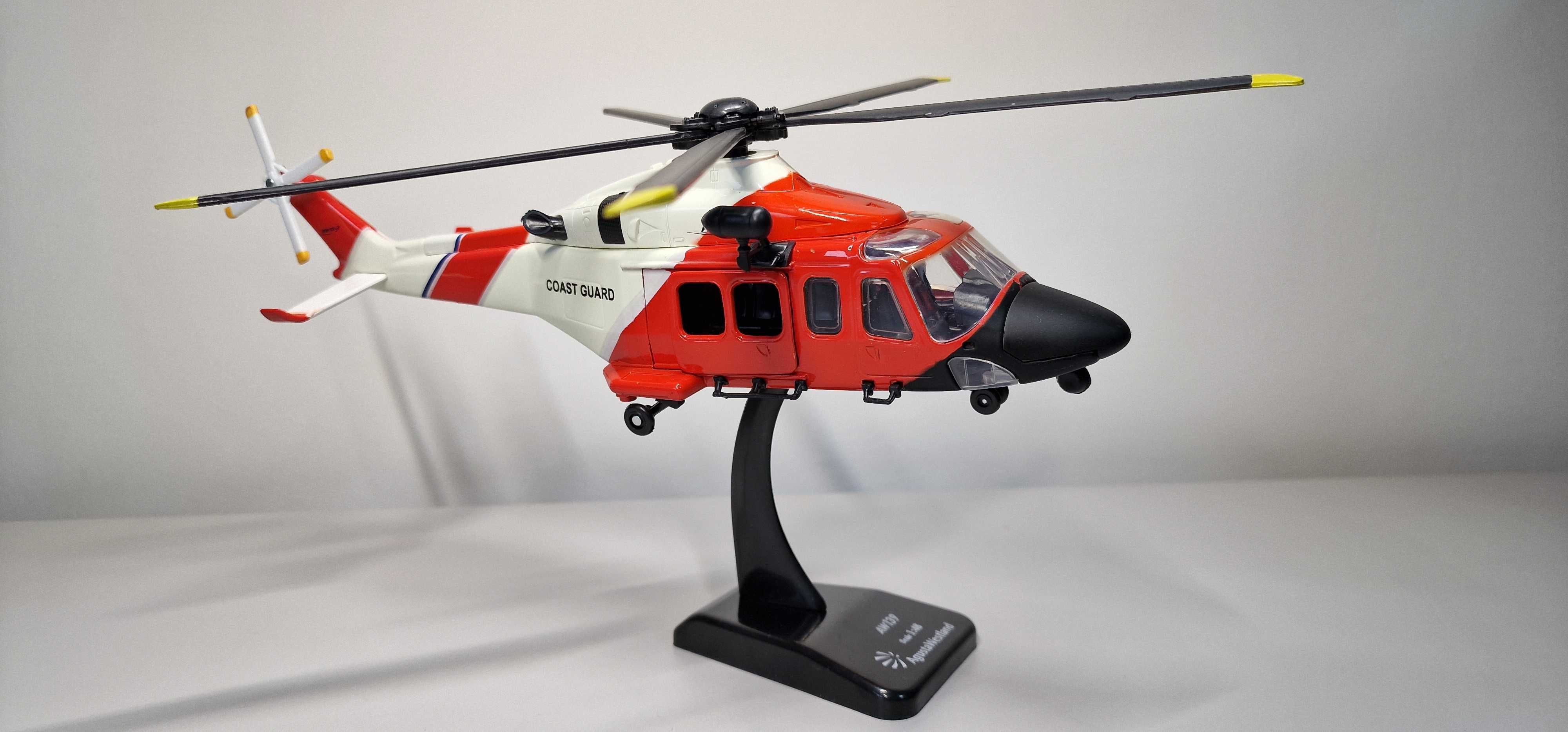 Jucarie metalica elicopter Agusta Westland AW 139 Coast Guard 27.5 cm